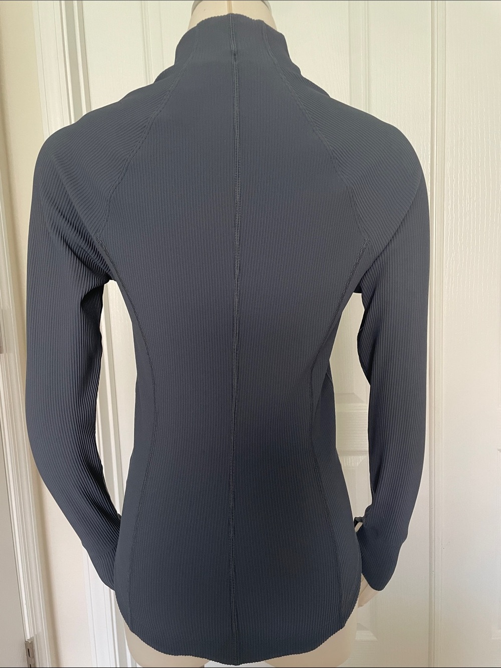 NWOT Athleta Salutation Ribbed Full-Zip Jacket in Charcoal Size Small - Picture 8 of 8